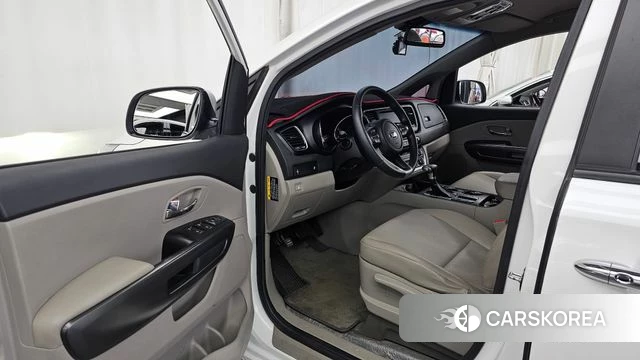 Kia The New Carnival id 4741740 из Кореи 30