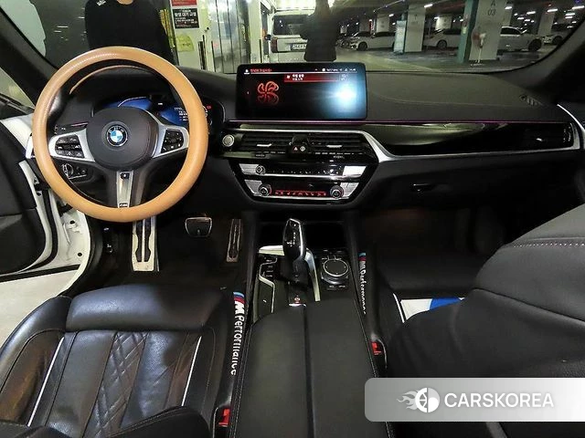 BMW 5 Series (G30) id 3965569 из Кореи 20