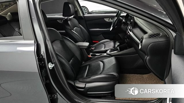 Kia Come New K3 id 3813623 из Кореи 20