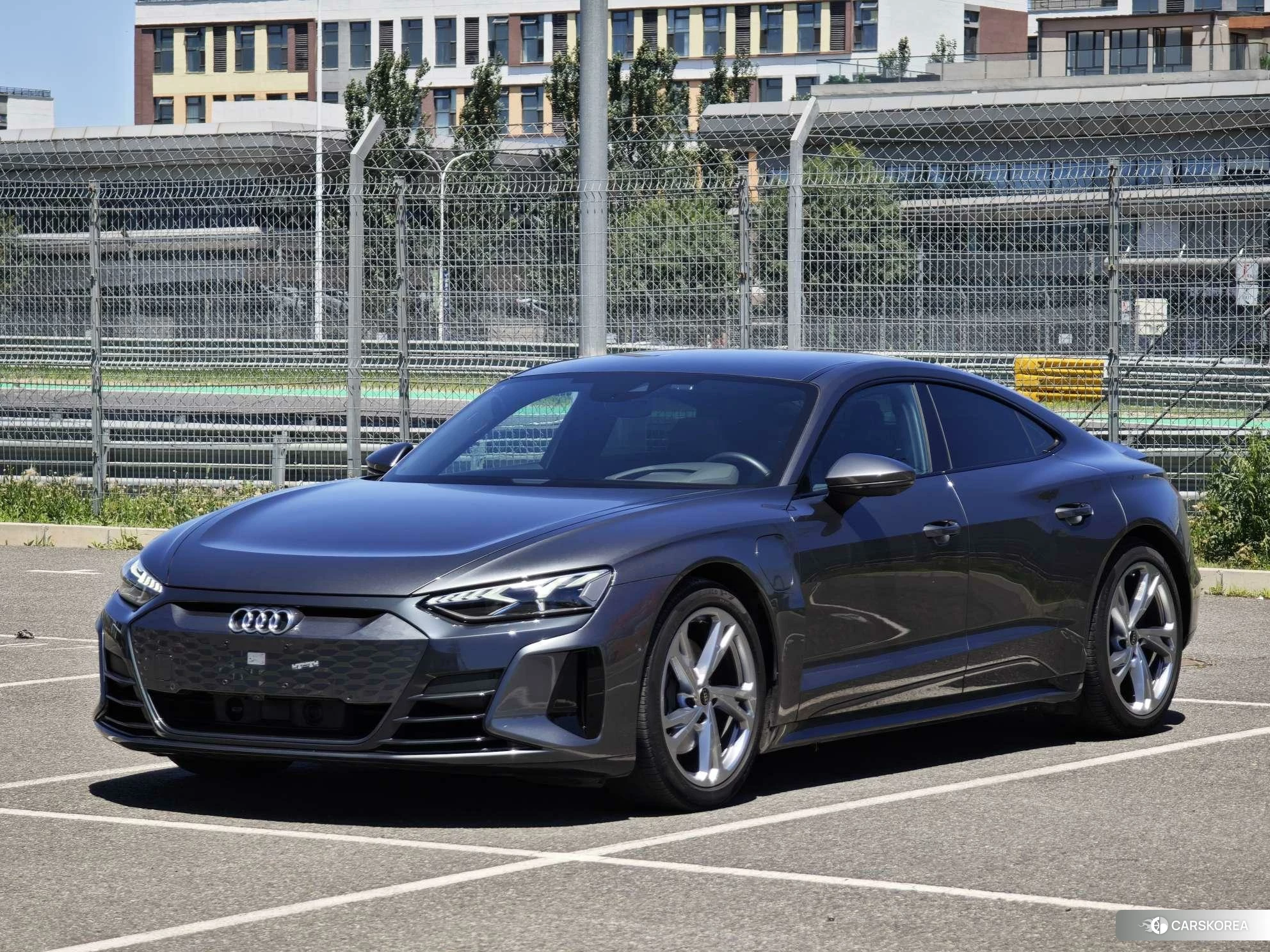 Audi e-tron GT id 4454462 из Китая 16