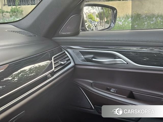 BMW 7 series id 4257418 из Китая 22