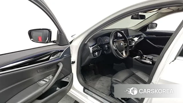 BMW 5 Series (G30) id 3547115 из Кореи 20