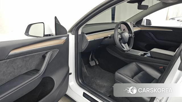 Tesla Model Y id 4571789 из Кореи 35