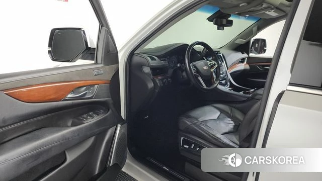 Cadillac Escalade id 4286339 из Кореи 38