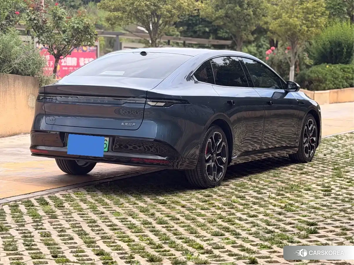 Nissan N7 id 4538719 из Китая 34