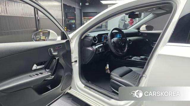 Mercedes-Benz A-Class W177 id 4586900 из Кореи 30