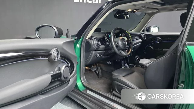 Mini Cooper S id 4550385 из Кореи 32