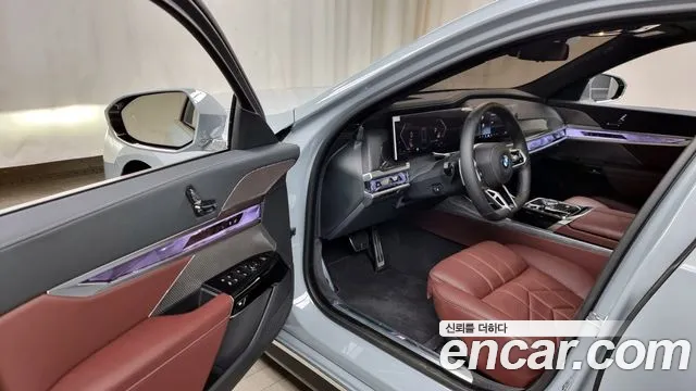 BMW 7 Series (G70) id 2735094 из Кореи 20