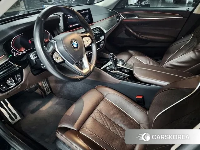 BMW 5 Series (G30) id 3197877 из Кореи 20