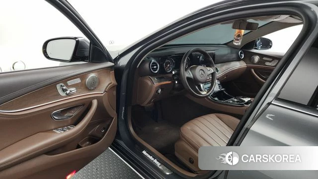 Mercedes-Benz E-Class W213 id 4424902 из Кореи 20