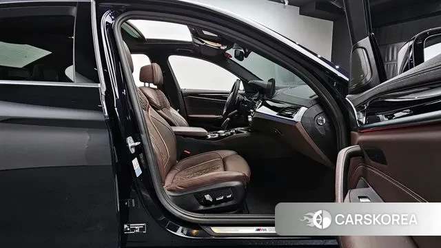 BMW 5 Series (G30) id 3615715 из Кореи 20