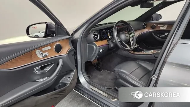 Mercedes-Benz E-Class W213 id 3626138 из Кореи 20