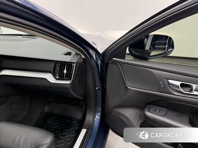 Volvo S60 id 4253611 из Китая 19