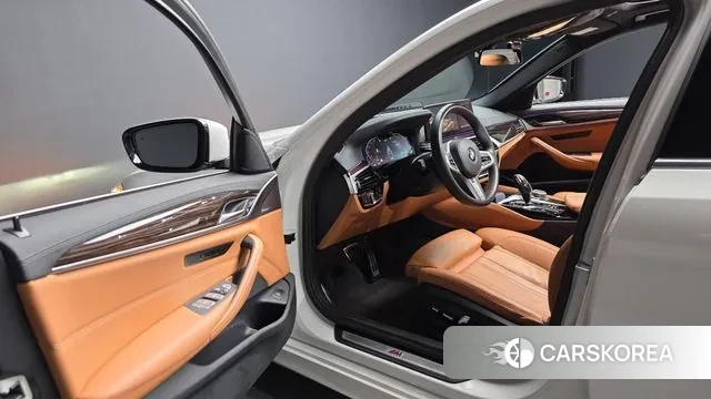 BMW 5 Series (G30) id 3630259 из Кореи 20