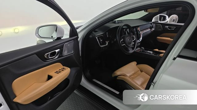 Volvo V60 Cross-Country 2nd Generation id 4324701 из Кореи 36