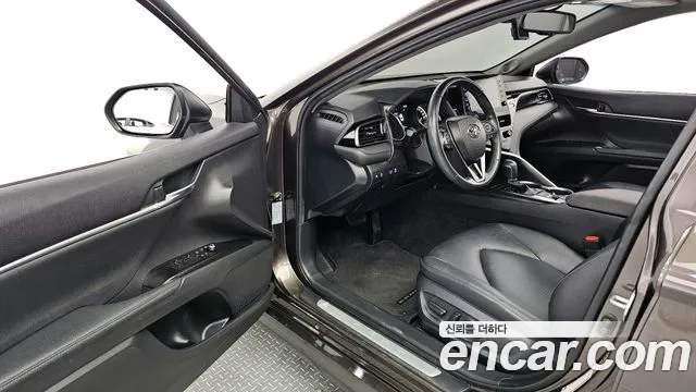 Toyota Camry (XV70) id 2848758 из Кореи 20