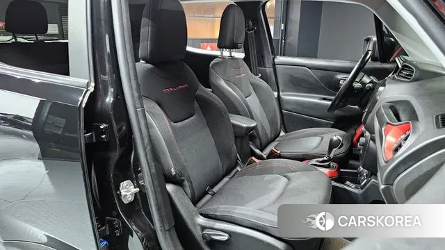 Jeep Renegade id 3761044 из Кореи 20