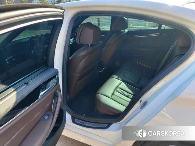 BMW 5 Series (G30) id 3581545 из Кореи 20