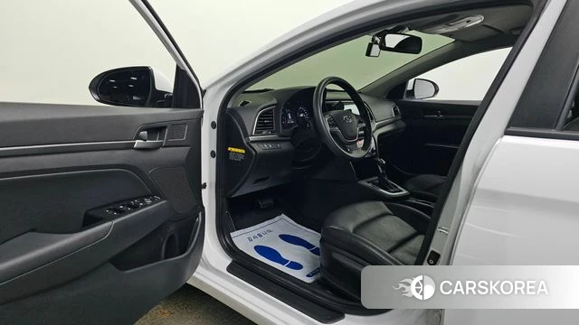 Hyundai Avante AD id 4850218 из Кореи 31