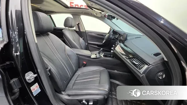 BMW 5 Series (G30) id 3748494 из Кореи 20