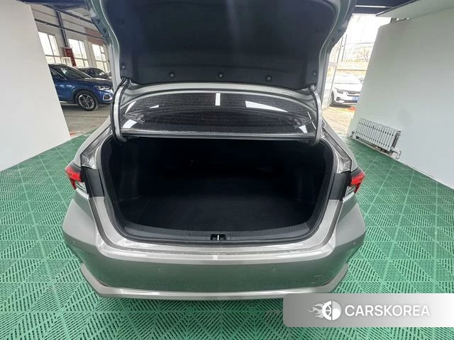 Toyota Corolla id 4257333 из Китая 24