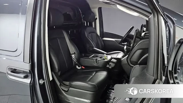 Hyundai Staria id 3758461 из Кореи 20