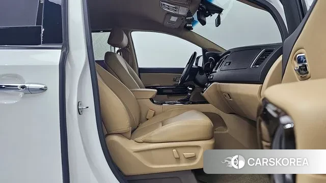 Kia The New Carnival id 2941479 из Кореи 20