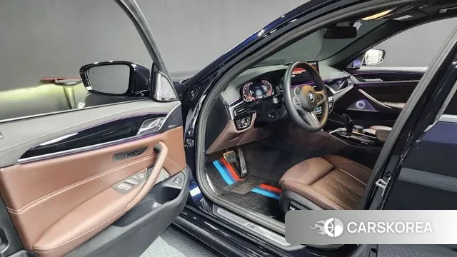 BMW 5 Series (G30) id 2905317 из Кореи 20