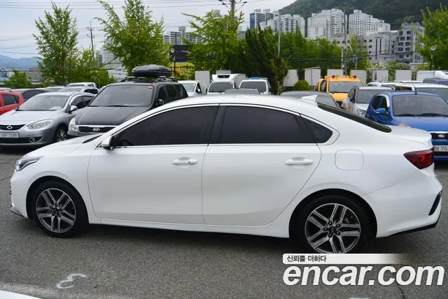 Kia Come New K3 id 2693161 из Кореи 17