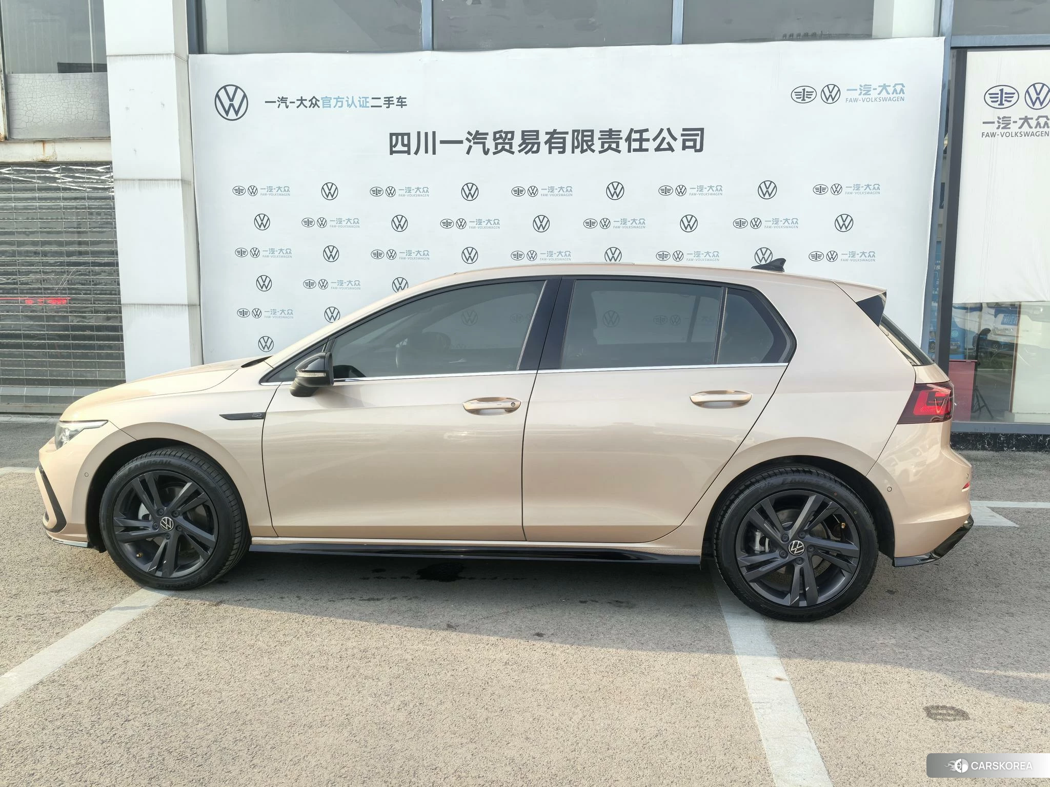 Volkswagen Golf id 4452512 из Китая 14