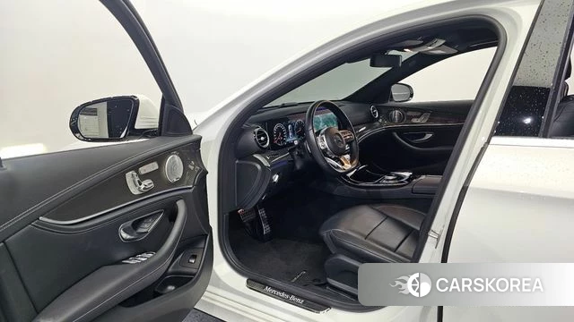 Mercedes-Benz E-Class W213 id 4567928 из Кореи 37