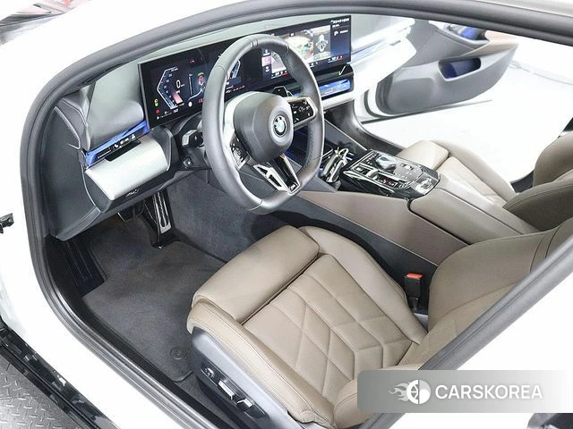 BMW 5 Series (G60) id 4349084 из Кореи 20