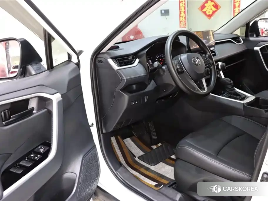 Toyota RAV4 id 4547306 из Китая 19