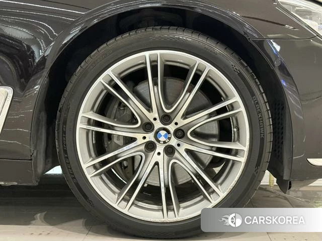 BMW 7 series id 4236796 из Китая 18