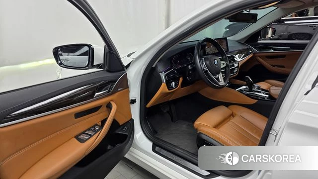 BMW 5 Series (G30) id 4594526 из Кореи 31