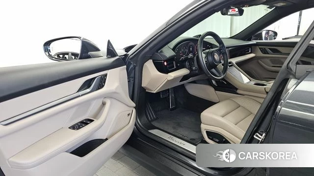 Porsche Taycan id 4862929 из Кореи 38
