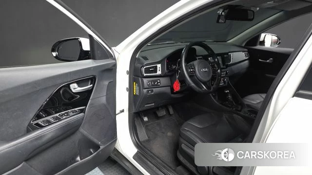 Kia Niro id 4931216 из Кореи 31