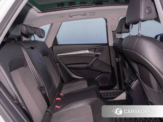 Audi Q5L id 4234887 из Китая 34