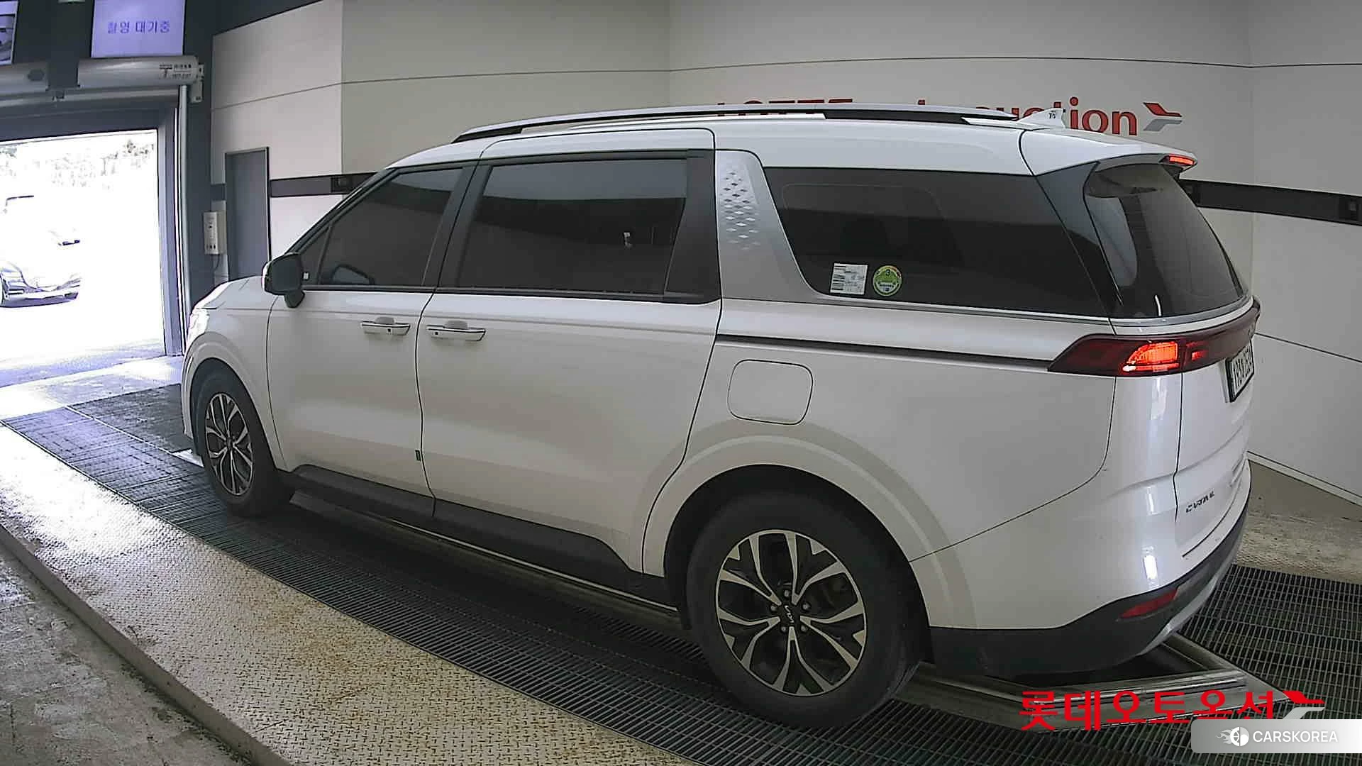 Kia Carnival id 4289542 из Кореи 36