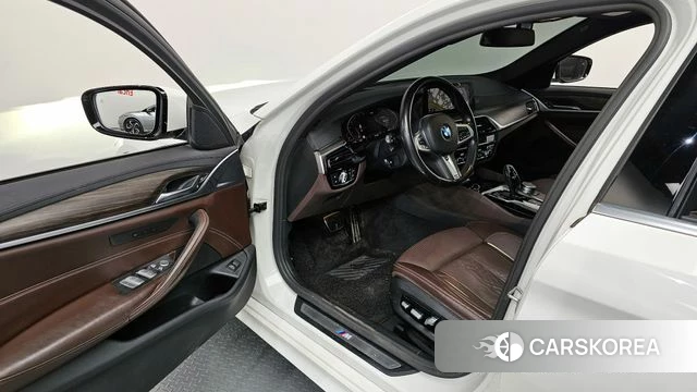 BMW 5 Series (G30) id 4180033 из Кореи 20