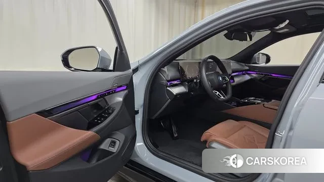 BMW 5 Series (G60) id 3757780 из Кореи 20