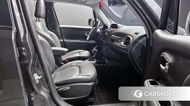 Jeep Renegade id 3368484 из Кореи 20