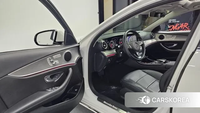 Mercedes-Benz E-Class W213 id 3330797 из Кореи 20