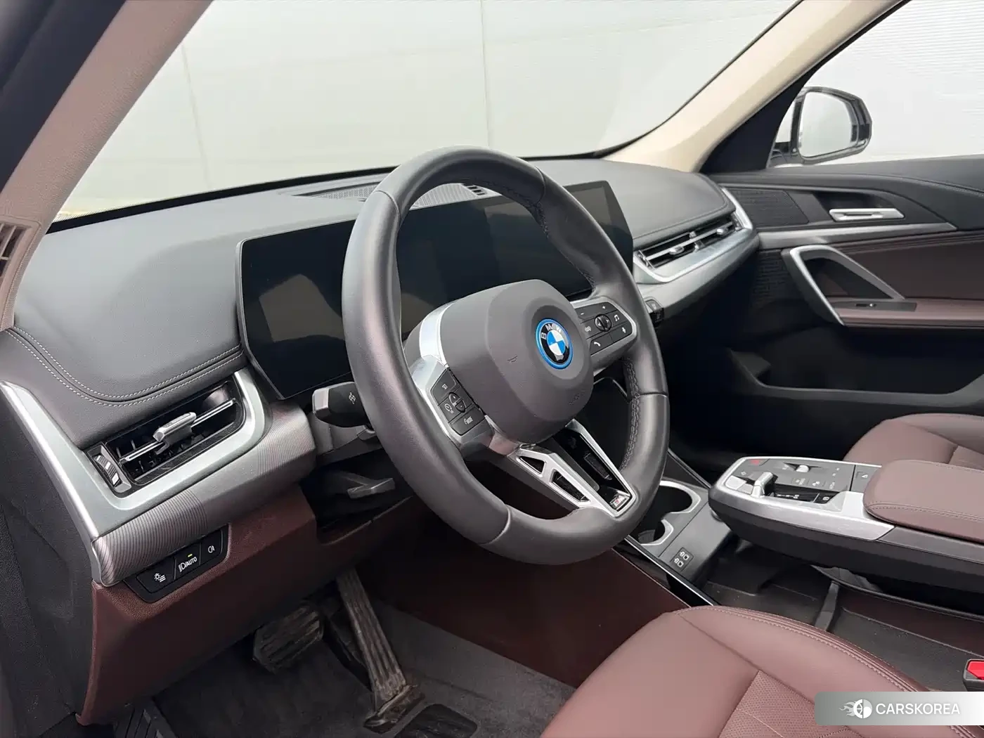 BMW iX1 id 4576512 из Китая 15