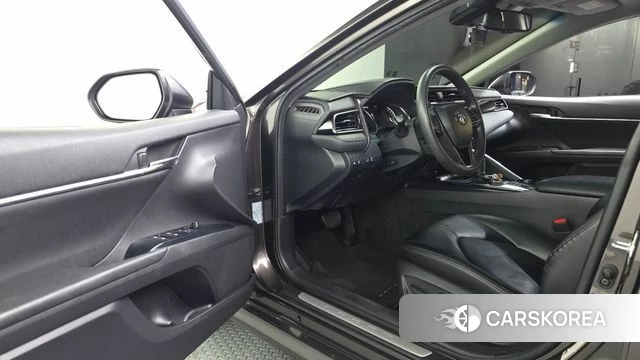 Toyota Camry (XV70) id 4750925 из Кореи 20