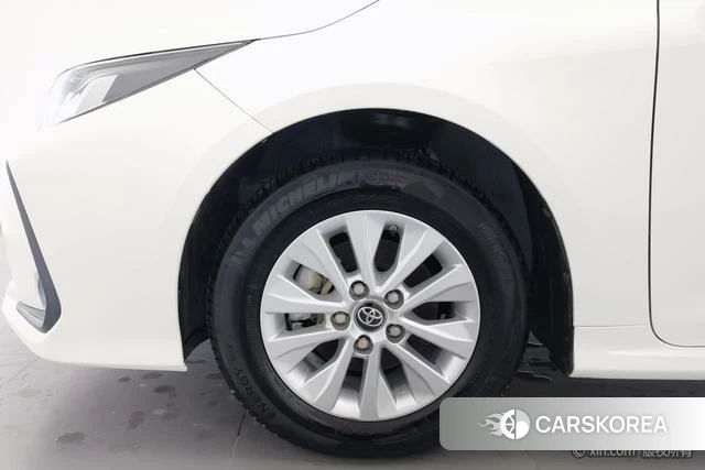Toyota Corolla id 4210643 из Китая 24