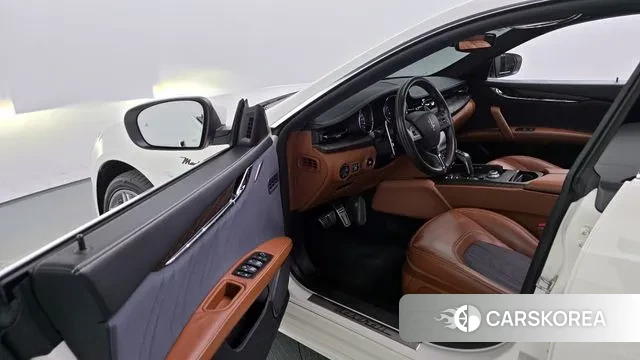 Maserati Quattroporte id 3402872 из Кореи 20