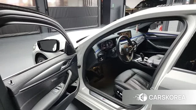 BMW 5 Series (G30) id 3366513 из Кореи 20