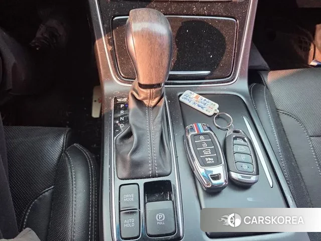 Hyundai Grandeur IG id 3336663 из Кореи 19