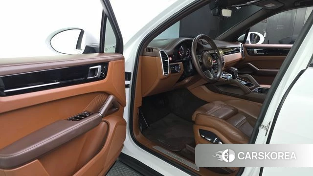 Porsche Cayenne (PO536) id 4647370 из Кореи 33